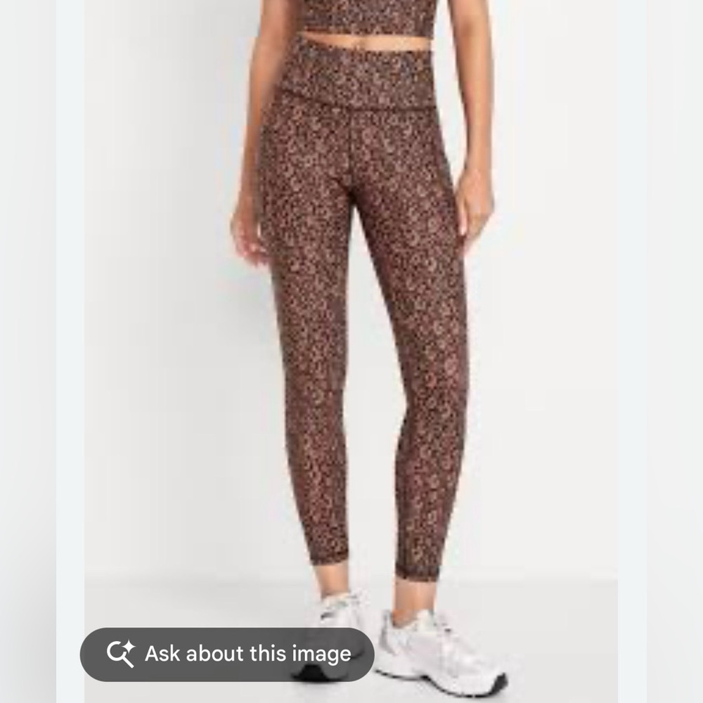 Old Navy TWO Pairs High Rise leggings, Black And Pink Leopard Print